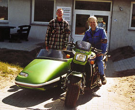 Kradblatt – Staging