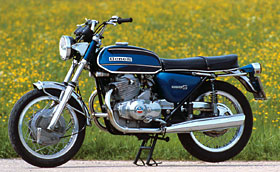 Kradblatt – Staging