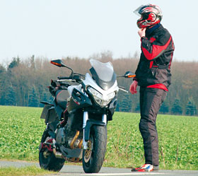 Kradblatt – Staging