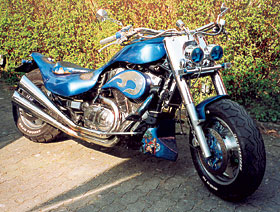 Kradblatt – Staging