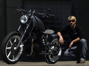 Kradblatt – Staging