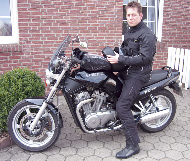 Kradblatt – Staging