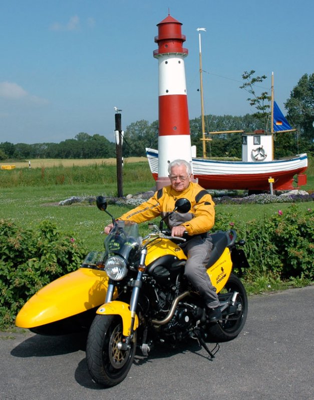 Kradblatt – Staging