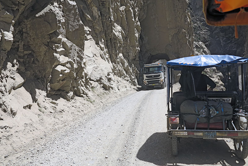 Kradblatt – Staging