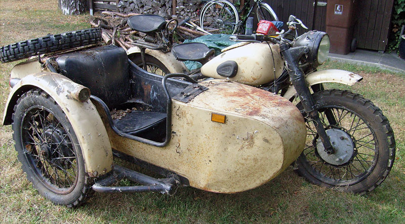 Kradblatt – Staging