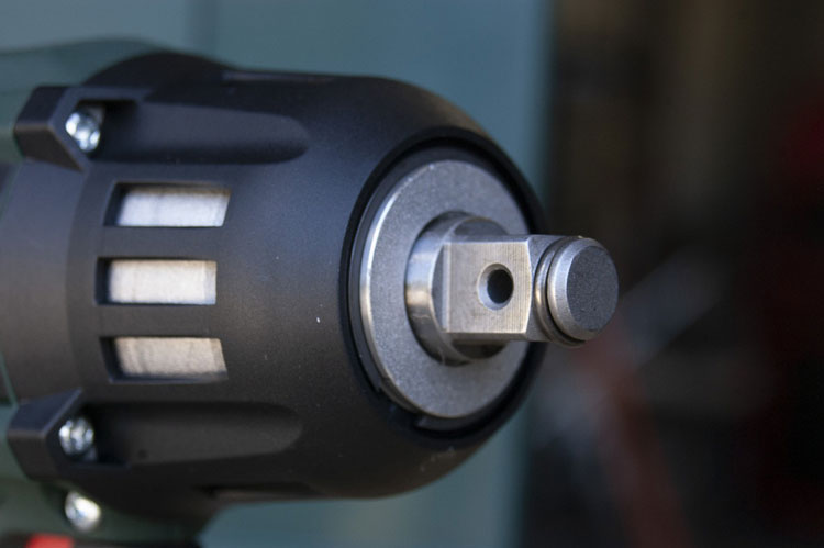 Kradblatt – Staging