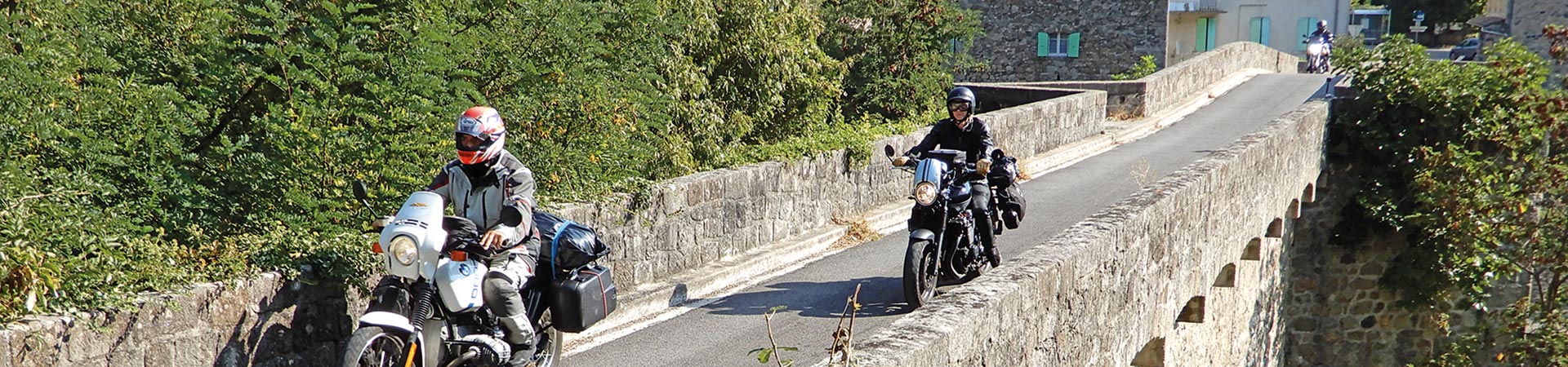 Kradblatt – Staging