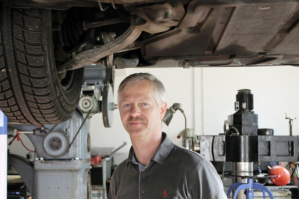 Kradblatt – Staging