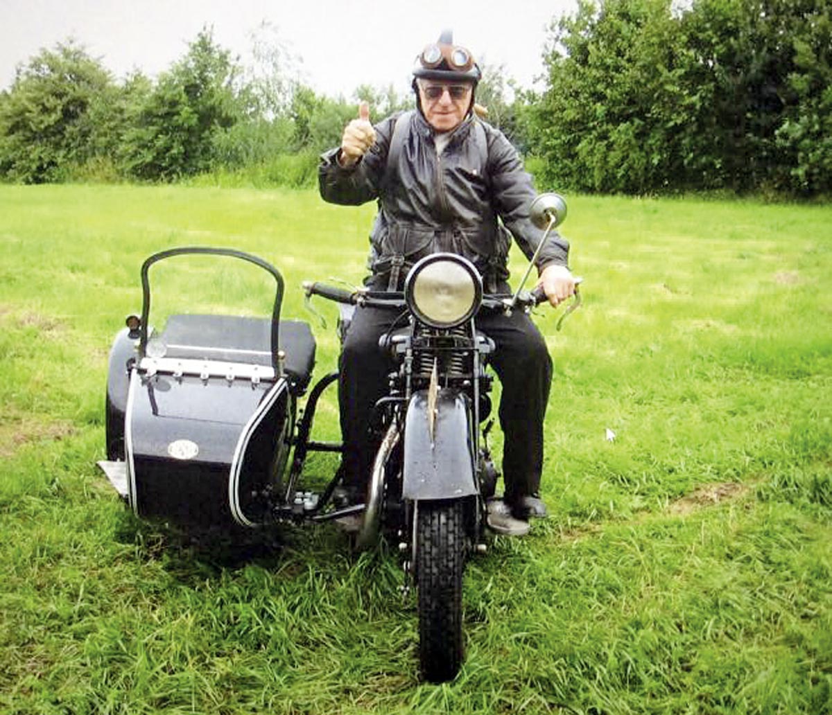 NSU 501T Gespann Konstantins Vater beide Bj. 1928