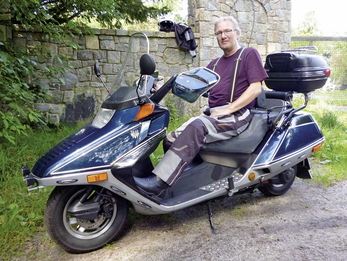 Kradblatt – Staging