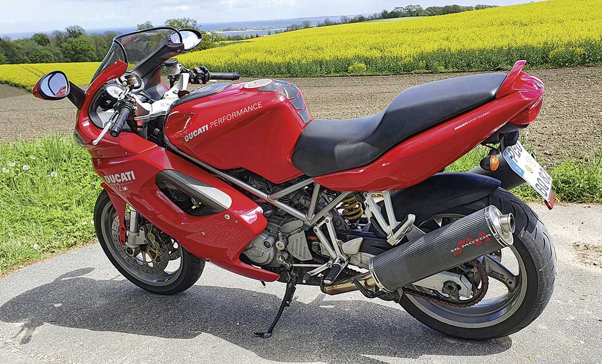 Ducati ST2 - immer noch schön anzuschauen