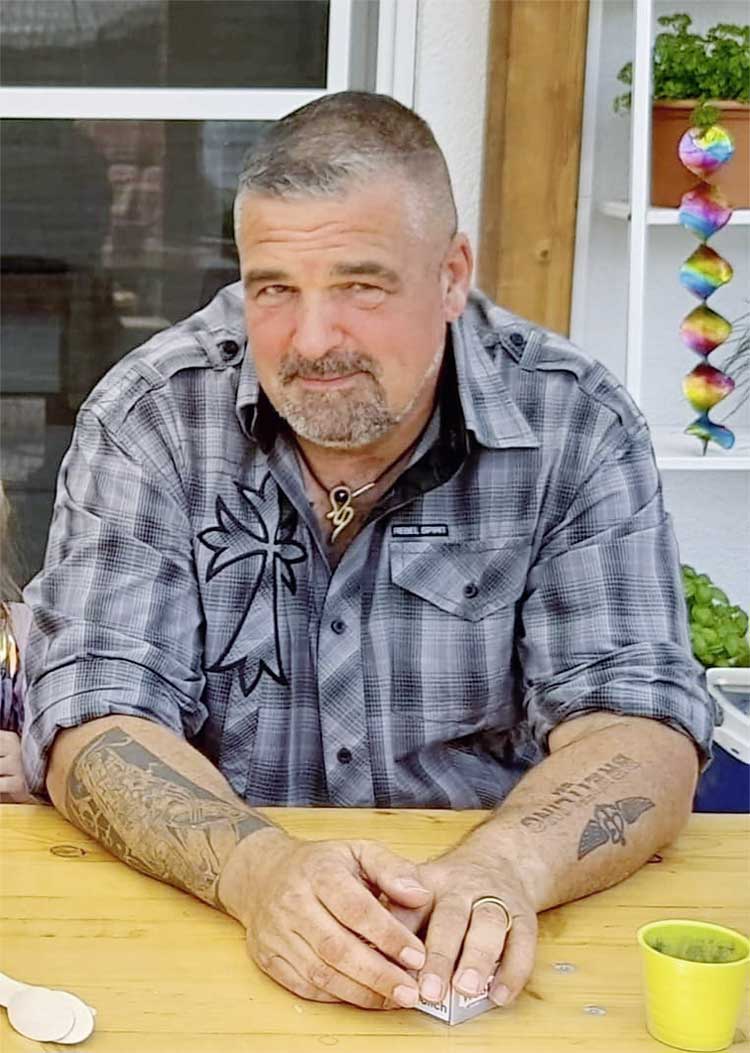 Kradblatt &#8211; Staging