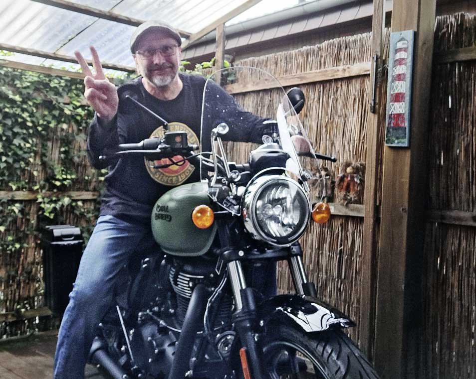 Kradblatt – Staging